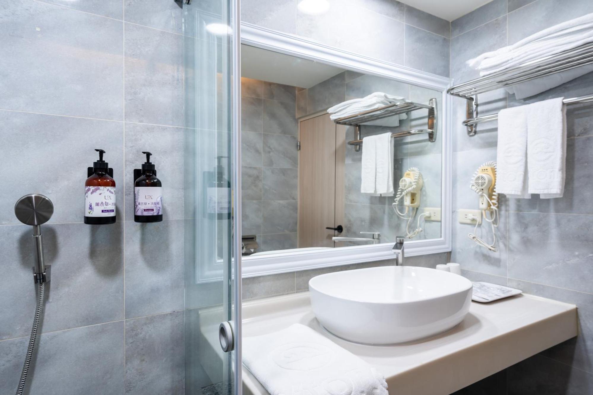 Etung Hotel Đài Trung Ngoại thất bức ảnh
